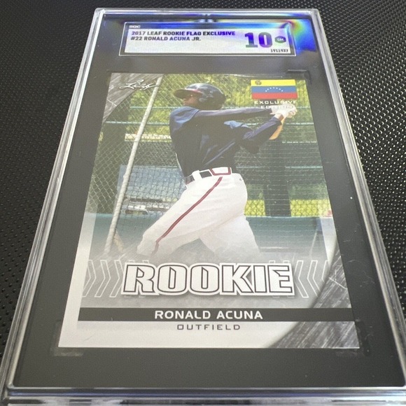 2017 Leaf Rookie Flag Exclusive Edition Ronald Acuna Rookie gem mint 10 #22 - Picture 1 of 3